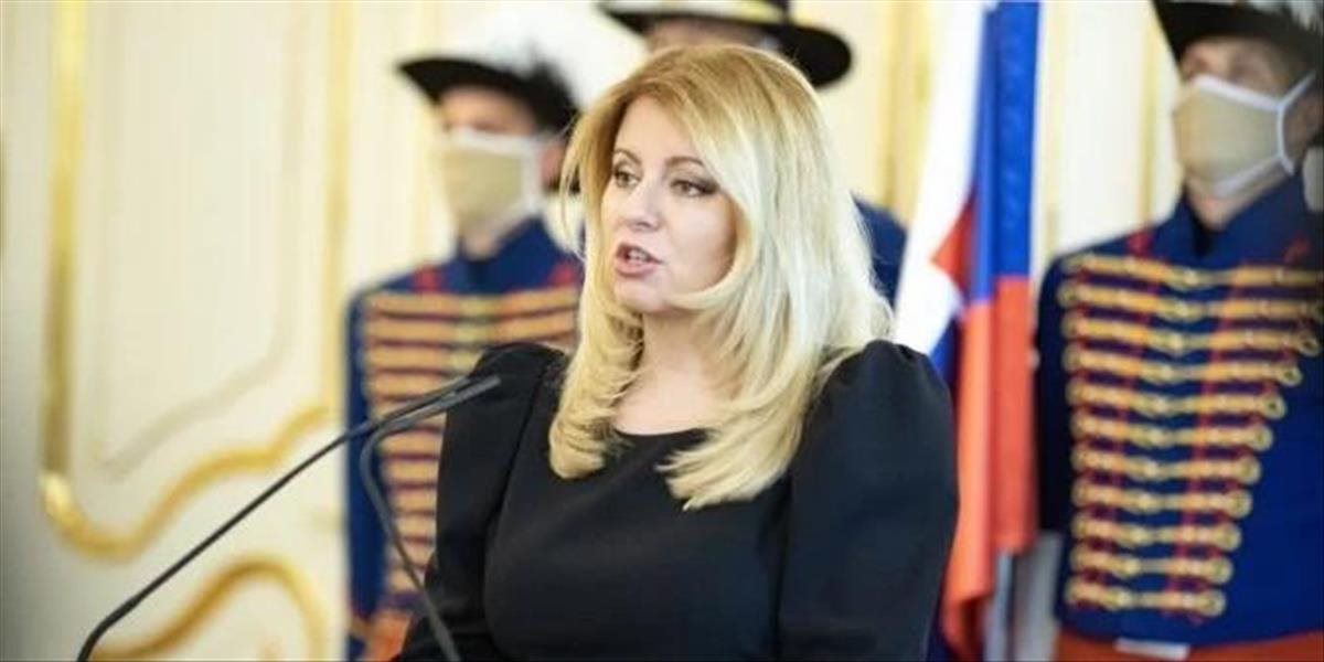 Zuzana Čaputová zapožičala vybraným vojenským útvarom a zväzkom bojové zástavy