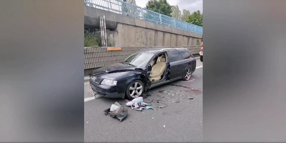 Tragédia na R1! Dodávka zmietla z cesty vodiča, ktorý mal poruchu na aute