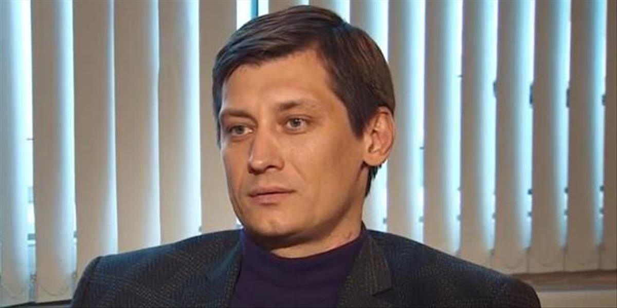 Opozičný politik Gudkov utiekol na Ukrajinu. Kremeľ mu mal hroziť väzením