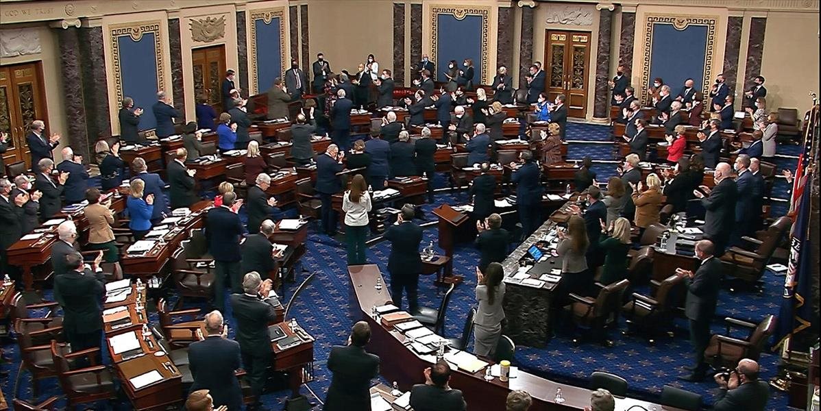 Senát USA poukázal na zlyhanie štátnej moci počas nepokojov v Kapitole