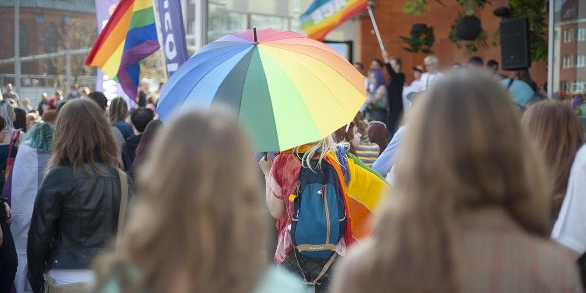 Maďarskí poslanci dnes rozhodnú o osude LGBT komunite. Podľa eurokomisárky zákon pošliape ich ľudské práva