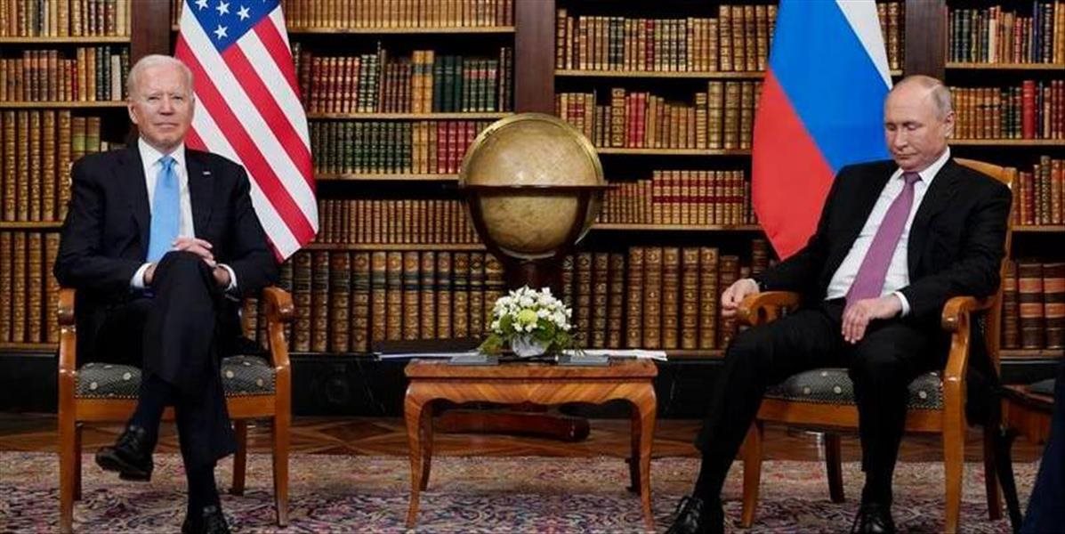 Stretnutie Putina s Bidenom prebehlo v pozitívnom duchu, viaceré oblasti však ostali otvorené