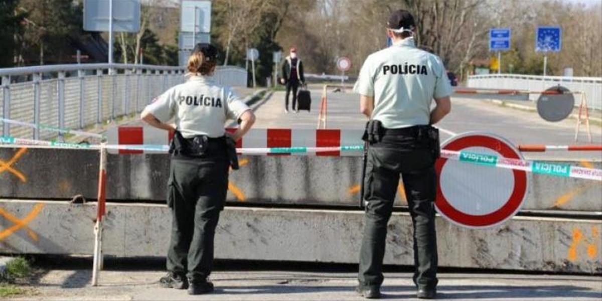 Vláda odobrila COVID automat týkajúci sa kontrol na hraniciach. Pozrite si, čo vás od pondelka čaká pri vstupe na Slovensko