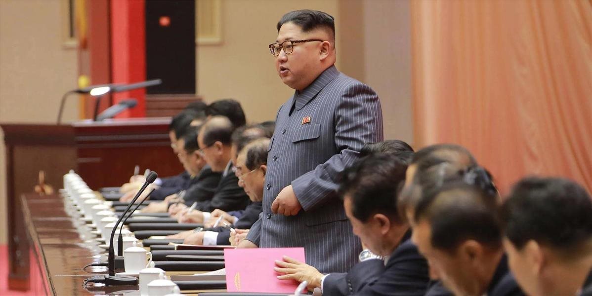 Situácia s COVID-19 sa v KĽDR zhoršuje, Kim Čong-un obviňuje vyšších úradníkov
