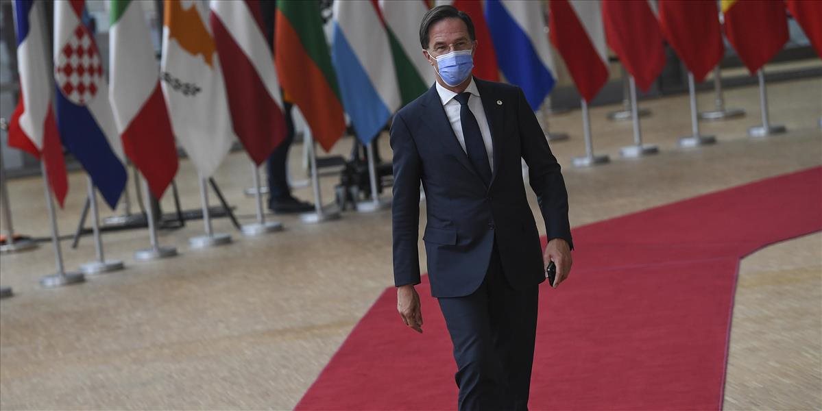 Mark Rutte sa obul do Orbána pre kontroverzný zákon o LGBT komunite. Ak nezdieľate spoločné hodnoty, opustite EÚ, odkázal do Maďarska