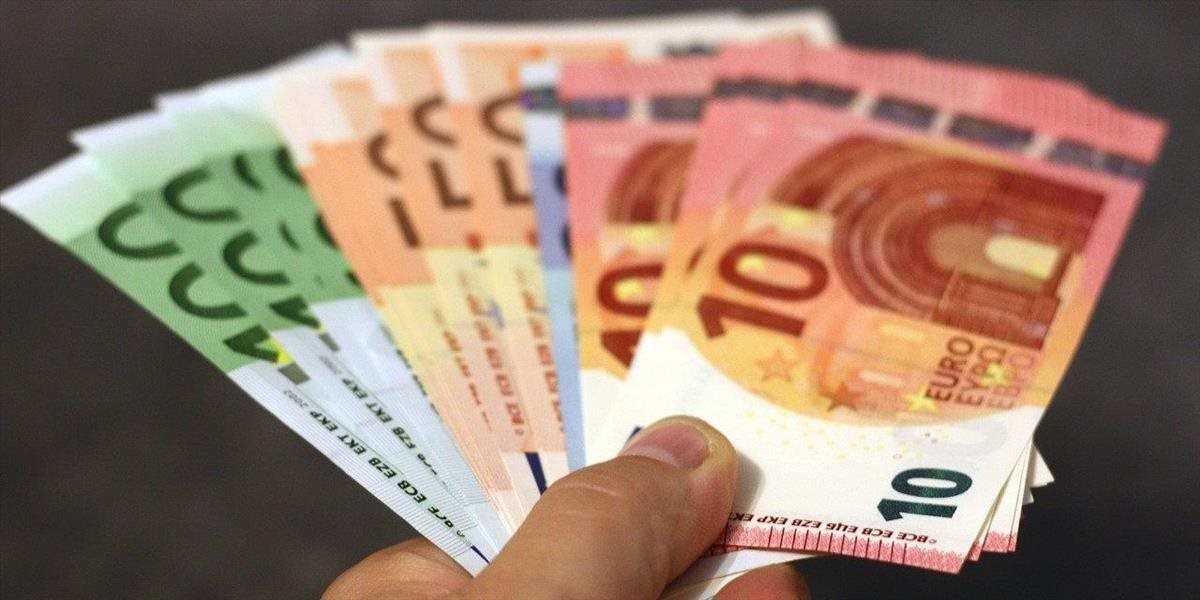 Minimálna mzda by sa mala zmraziť aspoň na rok, hovorí odborník