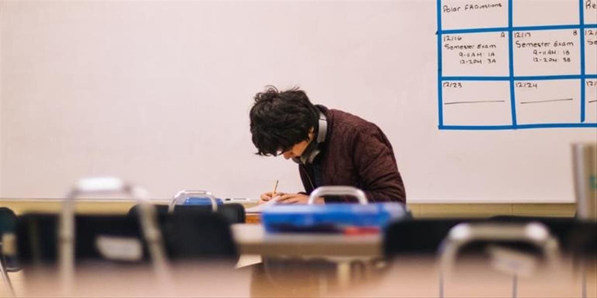 Dobrá správa pre učiteľov! Ministerstvo im preplatí rozširujúce a doplňujúce štúdium na vysokých školách