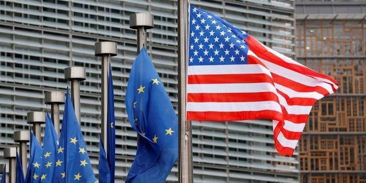 Čína je názoru, že USA a EÚ sa proti nej spojili
