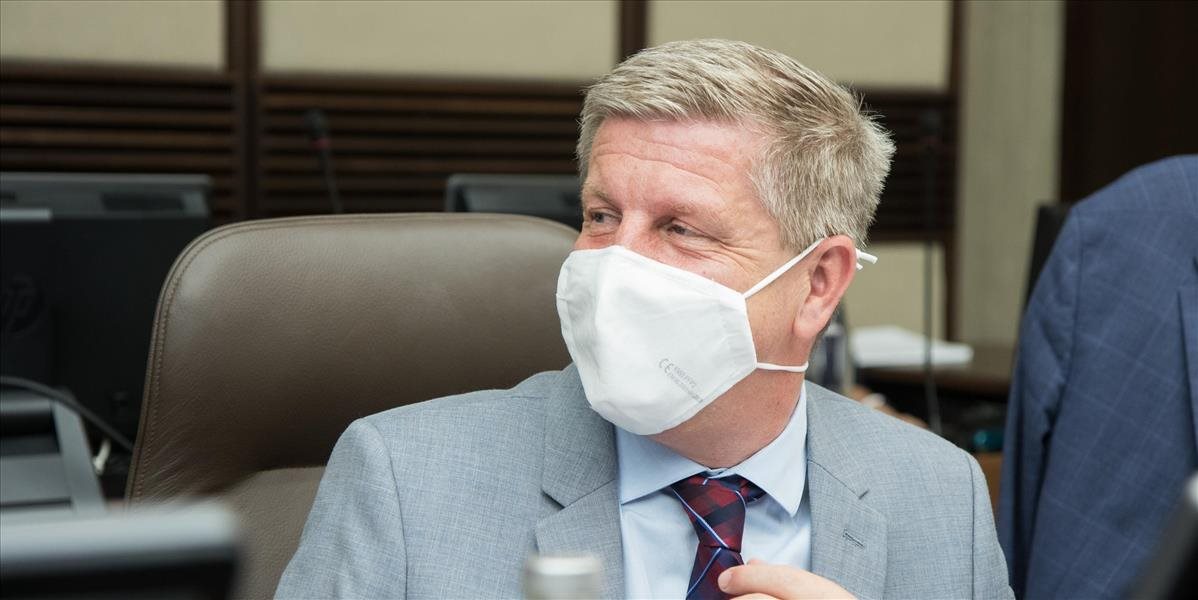 REPORTÁŽ: Očkovacia kampaň prejde zmenou, potvrdil to aj minister Lengvarský