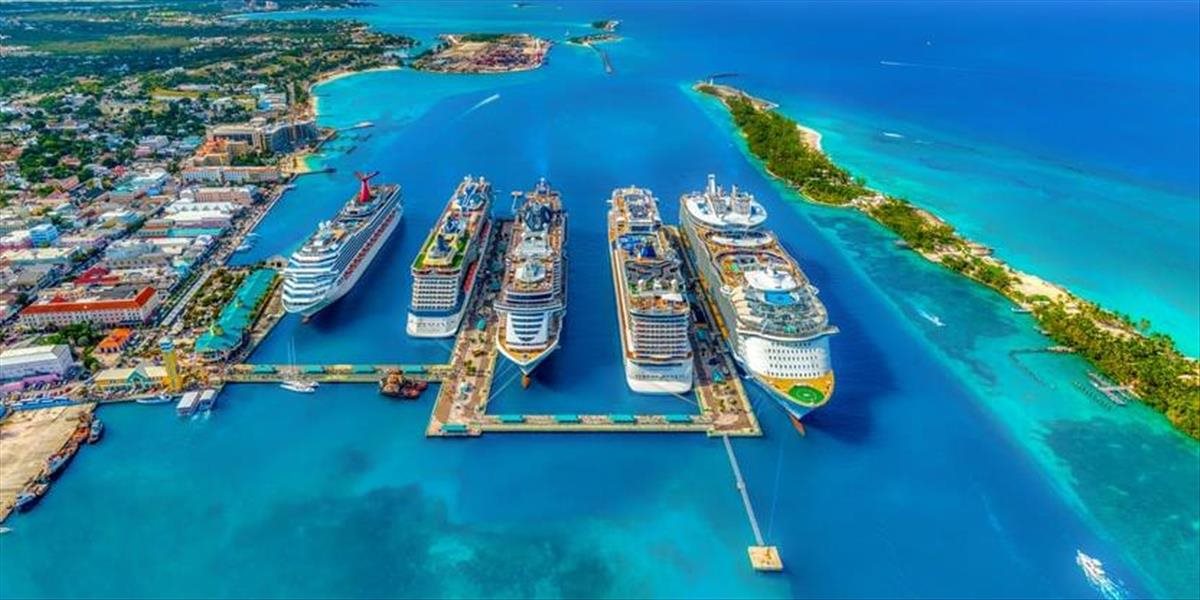 Nórsky prevádzkovateľ výletných lodí žaluje štát Florida. Legislatíva podľa spoločnosti zvyšuje riziko nákazy koronavírusom