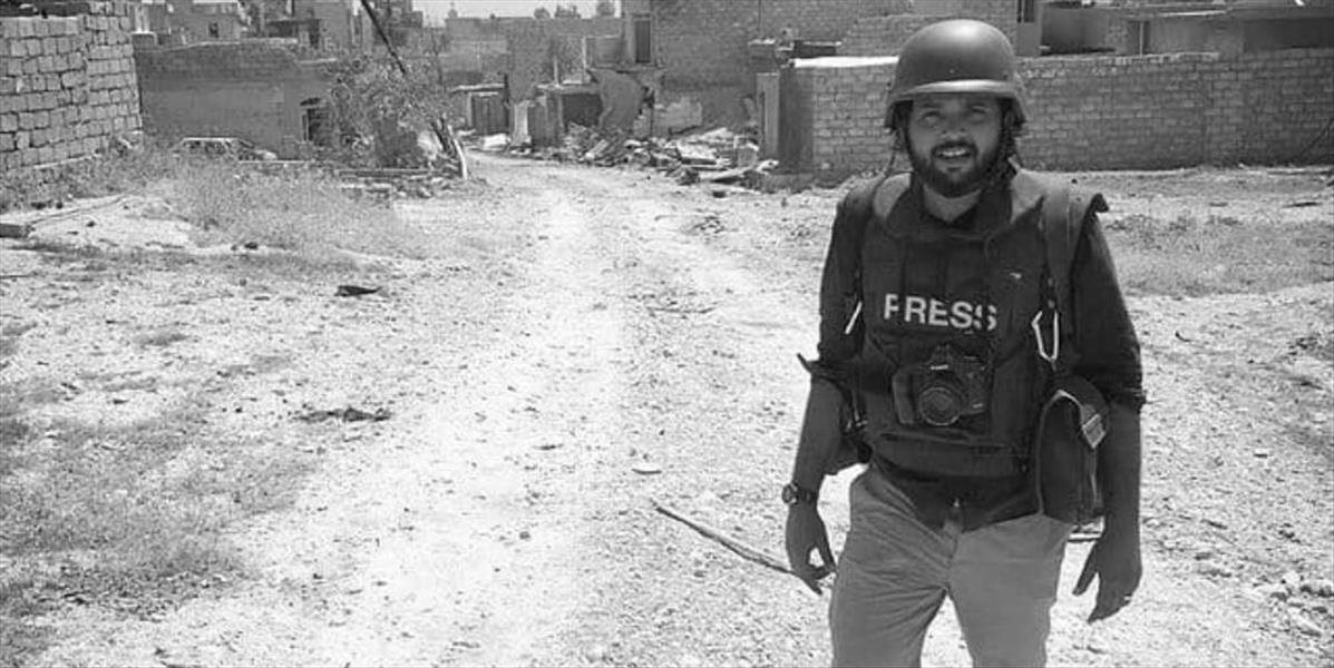 Žurnalista, ktorý fotil pre Reuters, zahynul počas bojov v Afganistane