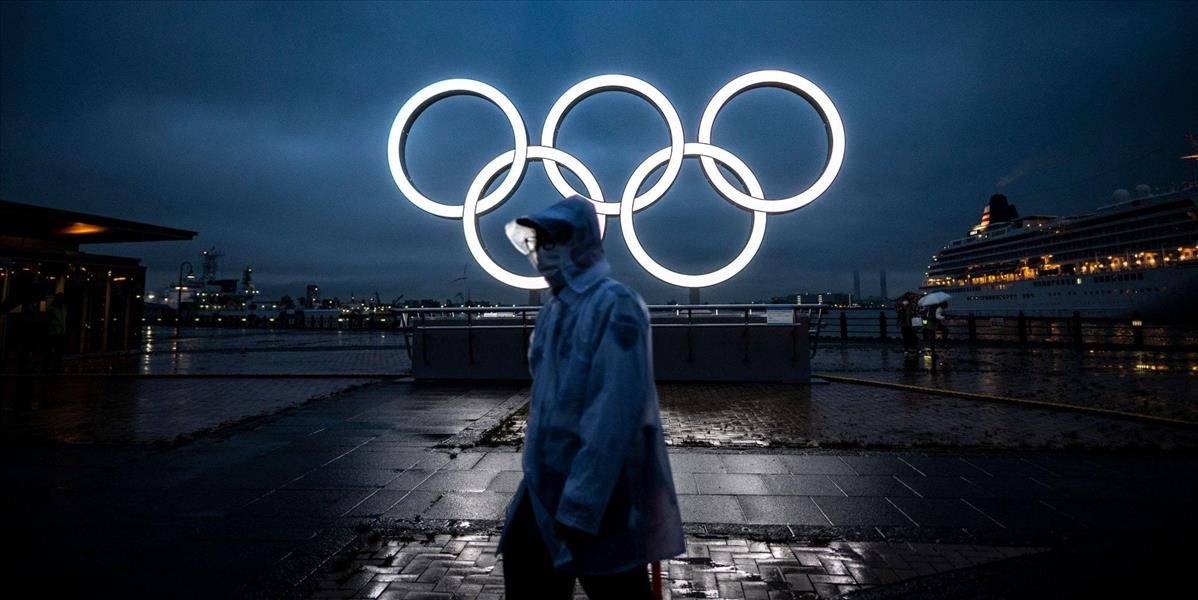 Prví slovenskí olympionici sú už v Tokiu. Kontrola na letisku bola doslova chaotická!