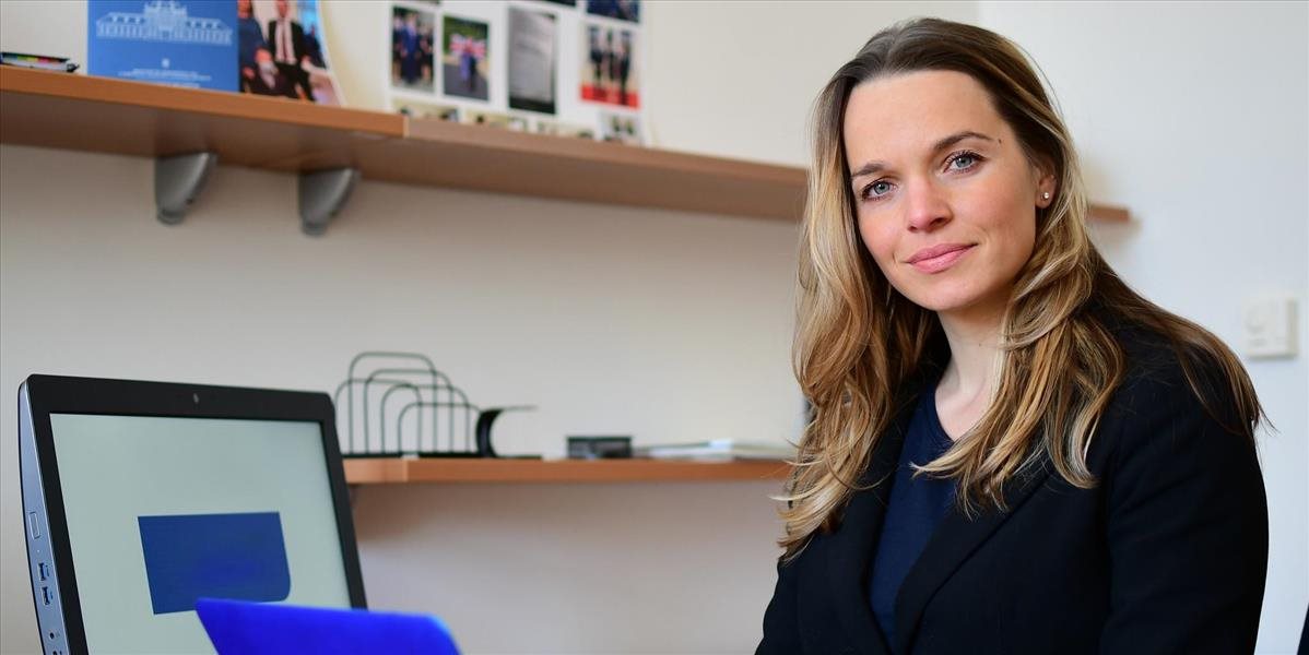 Poslankyňa Romana Tabák porušila zákon! Kúpala sa v chránenom vodnom toku!