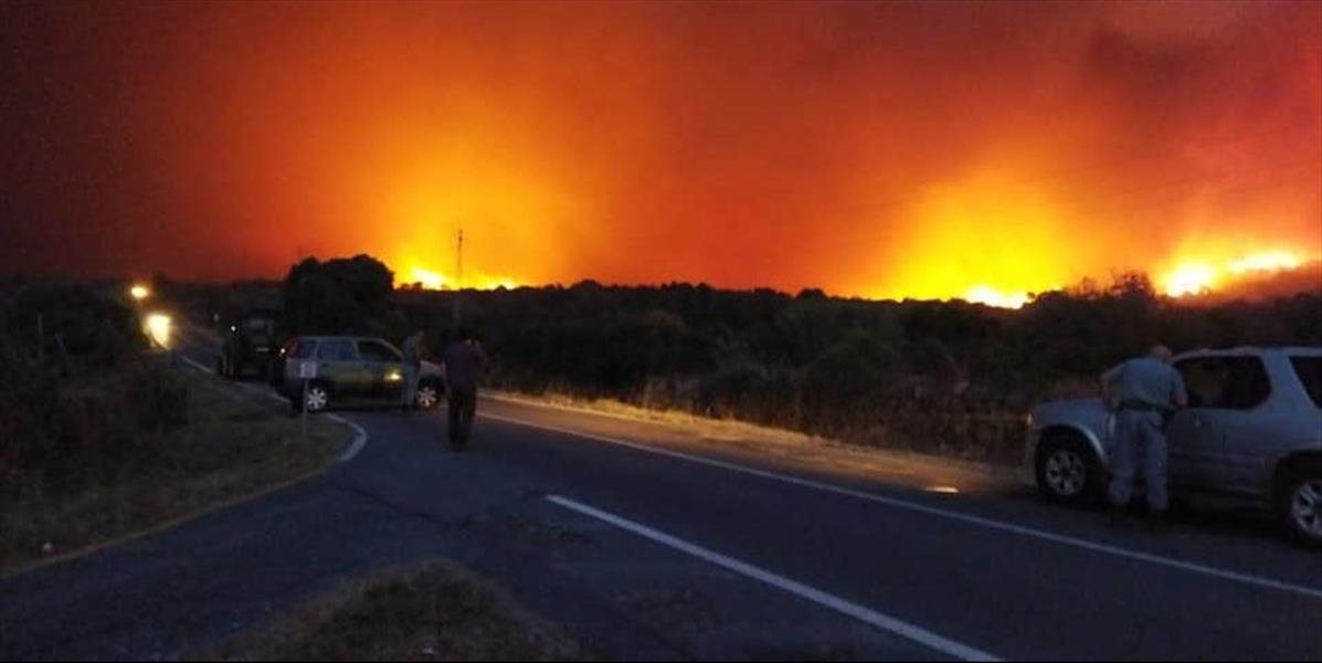VIDEO: Sardínia je v plameňoch! Z ostrova evakuovali stovky ľudí