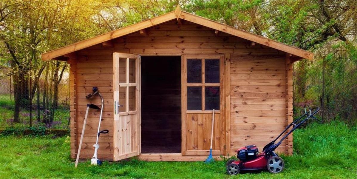 Záhradné stavby sú tento rok mimoriadne populárne. Aké možnosti máte, ak si chcete na záhrade niečo postaviť?