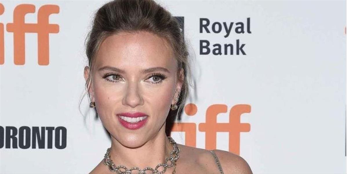 Hollywoodska hviezda Scarlett Johansson žaluje spoločnosť Disney