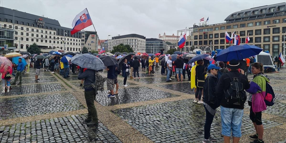 Polícia v prípade potreby rozpustí protesty v Bratislave