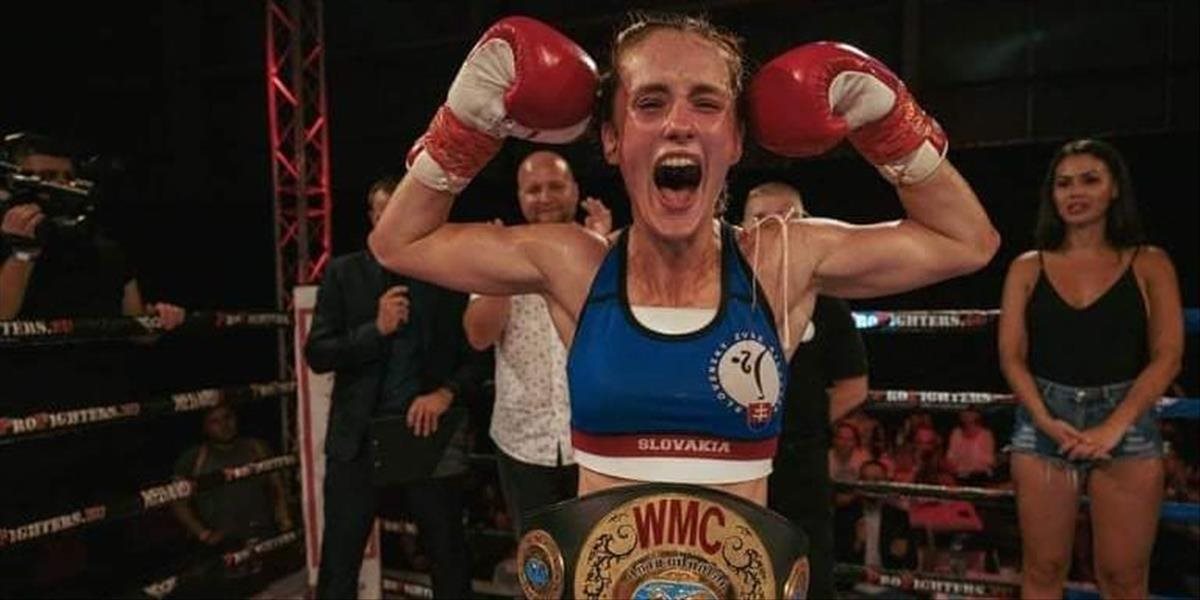 Chochlíková je majsterkou sveta v thajskom boxe, titul získala na domácej pôde