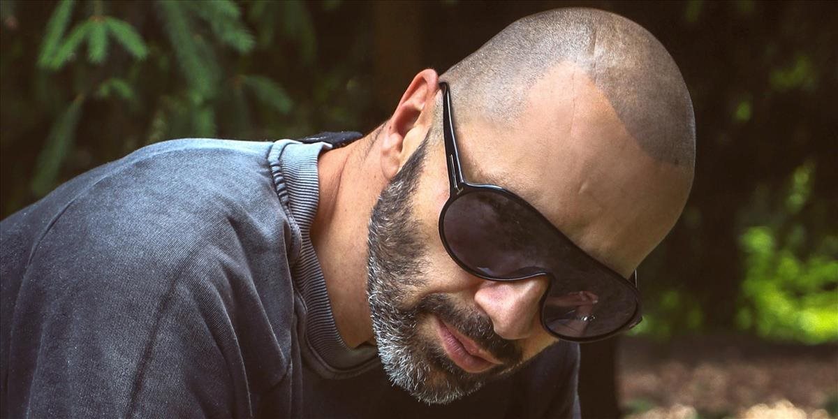 REPORTÁŽ: Robo Opatovský v novej skladbe Muž a žena:  „Na počasí vtedy vôbec nezáleží“
