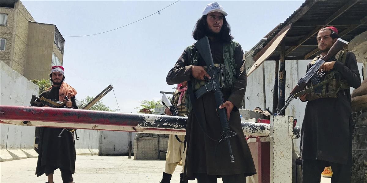 Taliban šokuje, vraj chce ženy vo vláde. Biden je pod paľbou kritiky