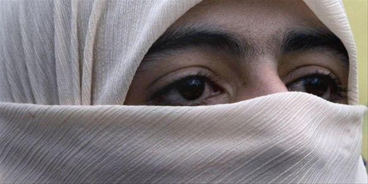 Afganské ženy neveria sľubom Talibanu!