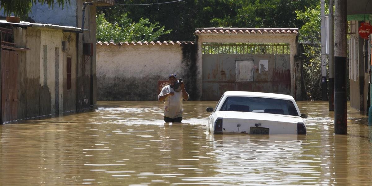 Záplavy vo Venezuele si vyžiadali najmenej 13 obetí