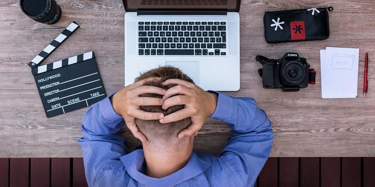 Stále viac firiem hľadá zamestnancov, ktorí sa nemusia ukázať na pracovisku