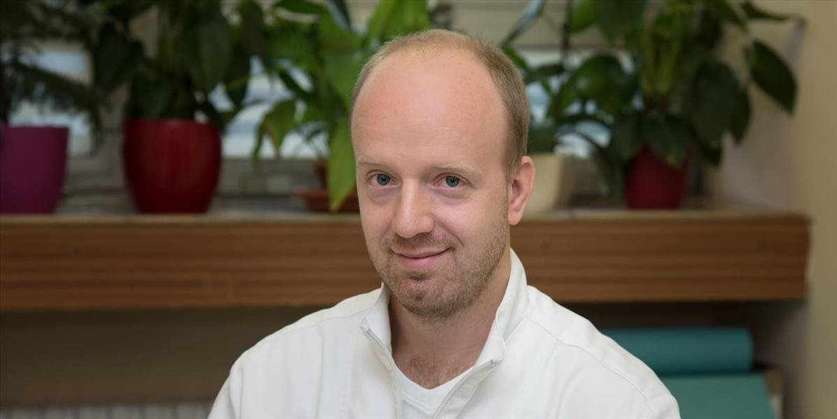 HIV neprenášajú iba gayovia, je to mýtus. Nakaziť sa možno aj heterosexuálym stykom