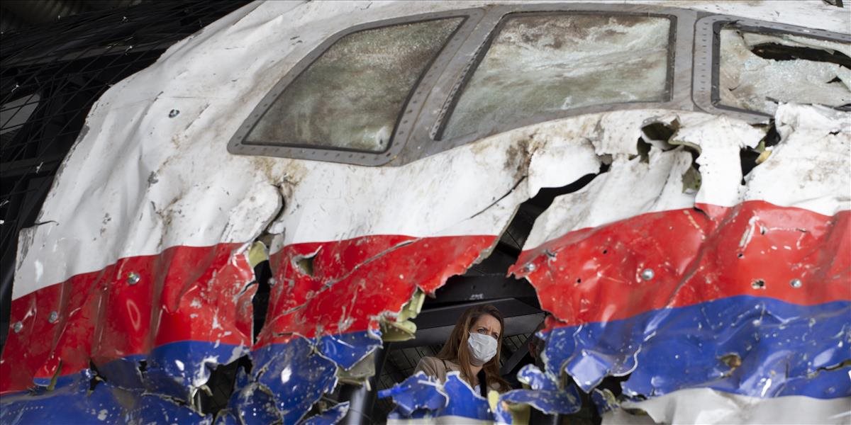 Príbuzní obetí zostreleného letu MH17 budú vypovedať pred súdom