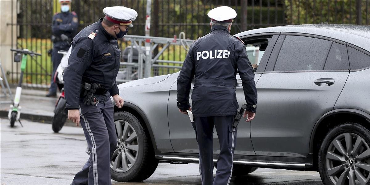 Rakúska polícia si posvieti na ľudí a ich covid pasy. Kontrole sa pravdepodobne nevyhnete!