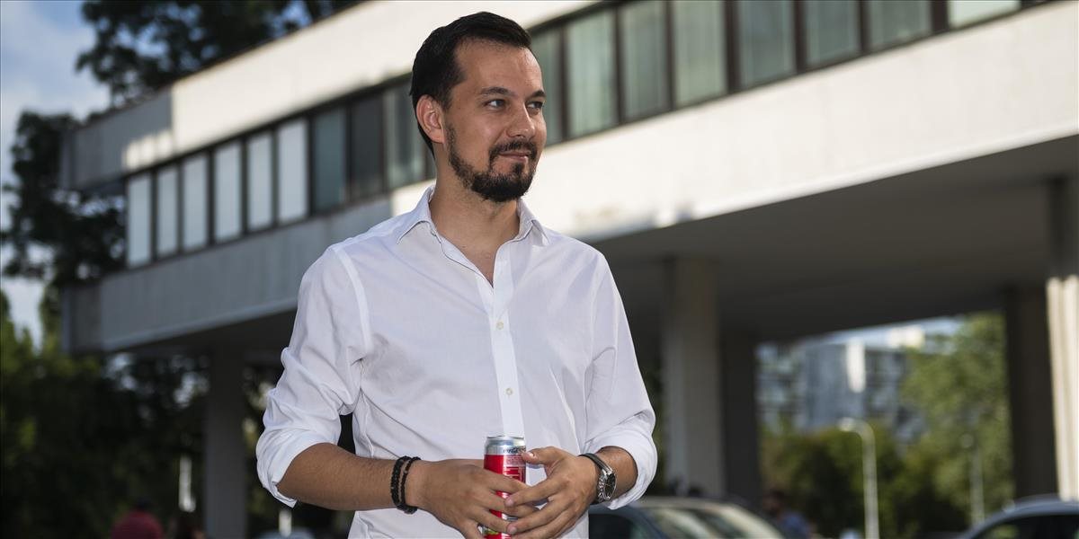 Minister vnútra je spomalený a nekoná aktívne, tvrdí Juraj Šeliga