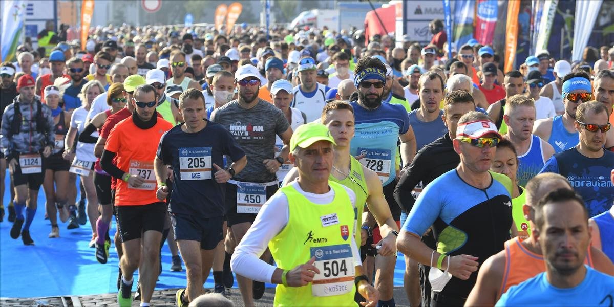Hrdina košického maratónu! Policajt prebehol cieľovou rovinkou so zranenou bežkyňou na chrbte