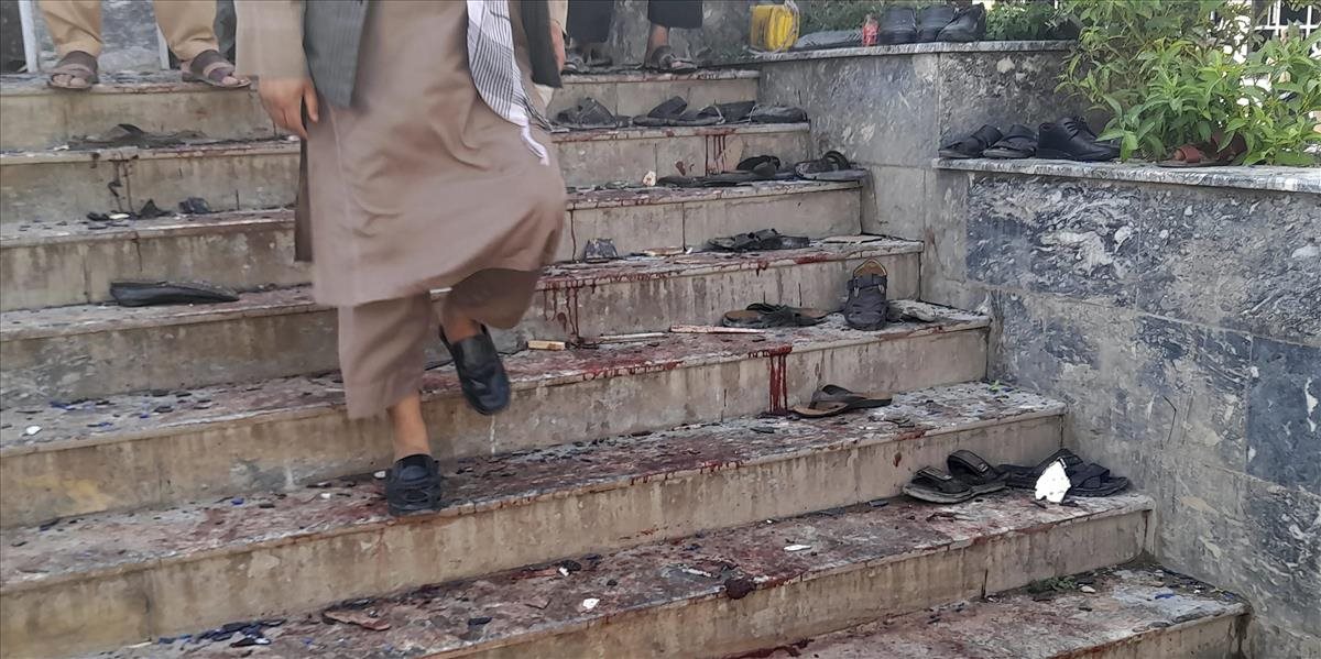 VIDEO: Mohutná explózia v mešite! Hlásia desiatky mŕtvych