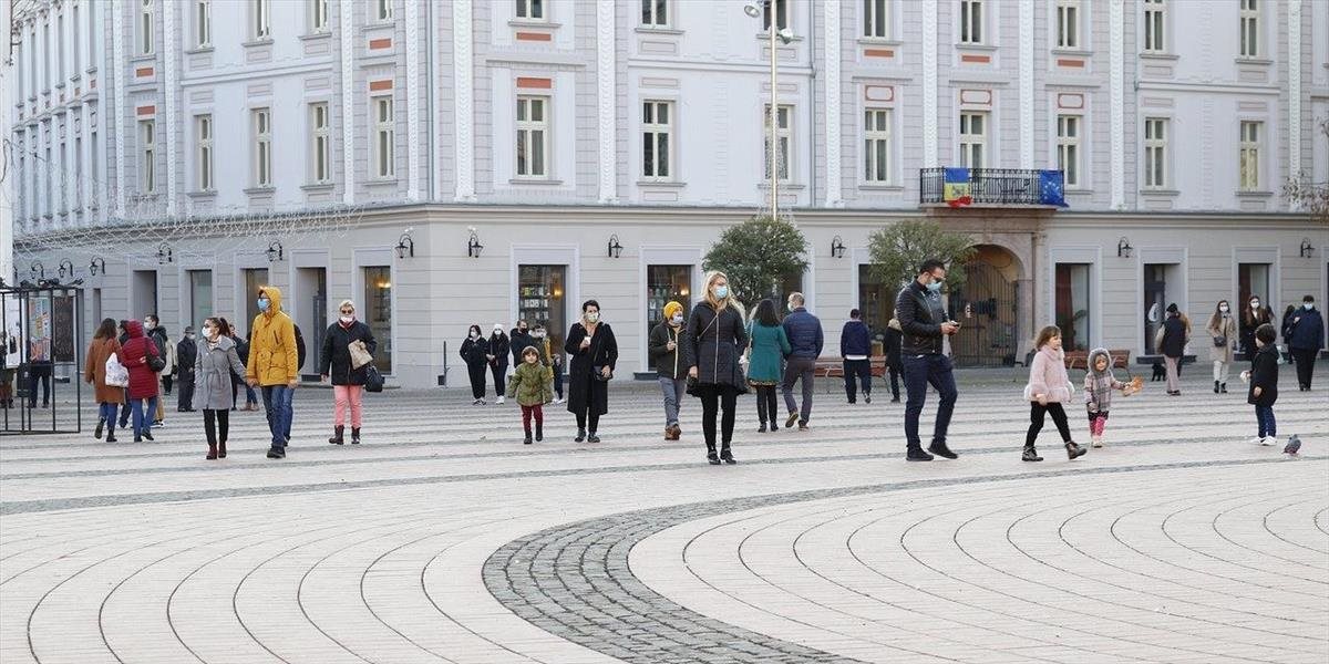 Epidemická situácia na Slovensku sa zhoršuje. Od pondelka bude v čiernej fáze už 10 okresov