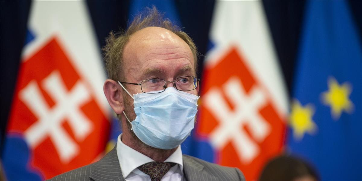 Infektológ Jarčuška pozná trest za tanec bez respirátora