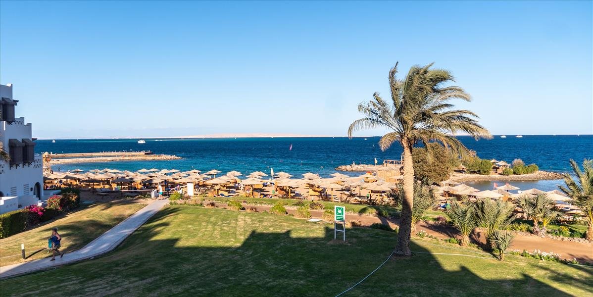 V Hurgade sa priotrávilo takmer 50 turistov. Sú medzi nimi aj Česi