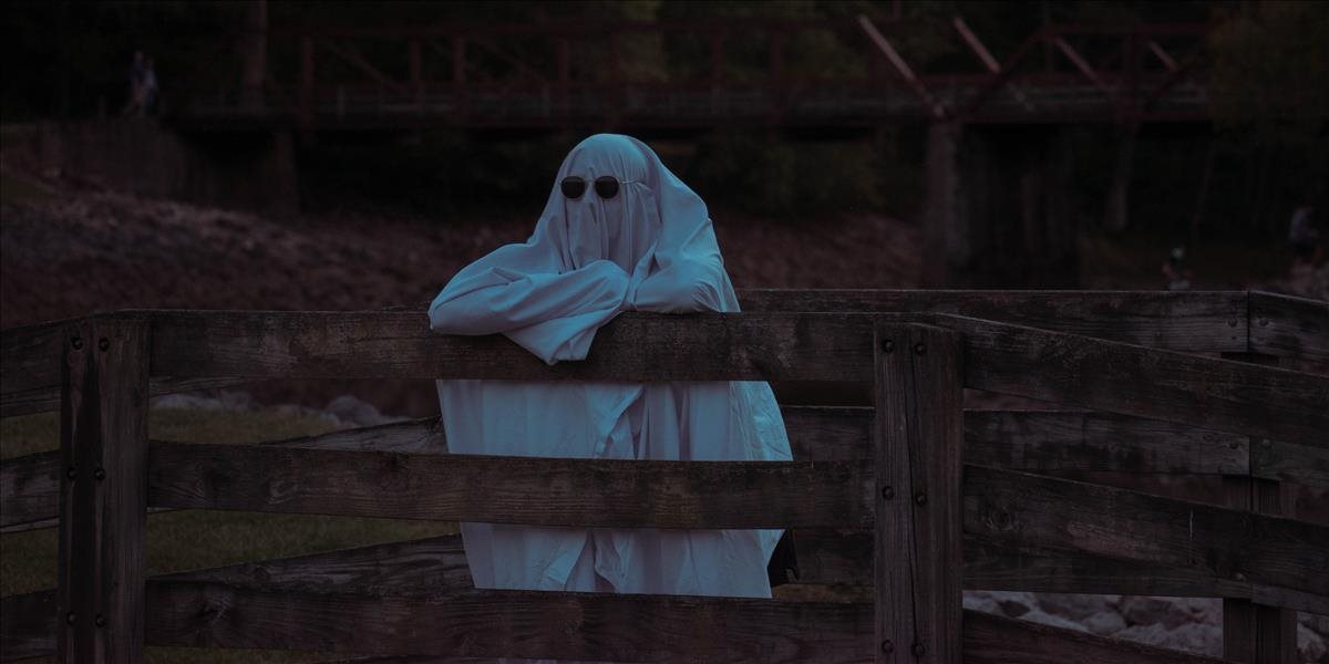 Halloween, Boh a zopár mŕtvych dušičiek