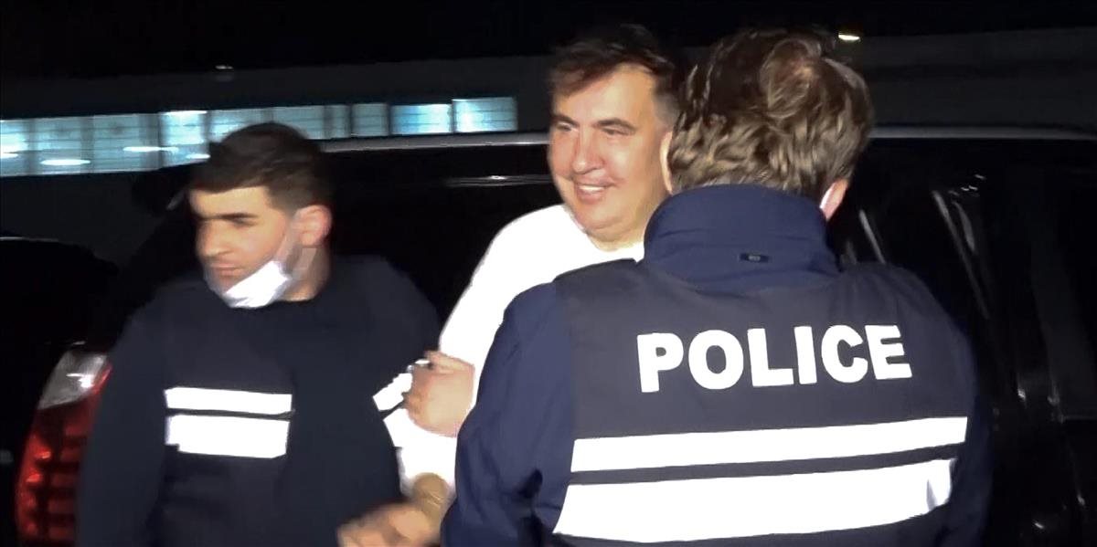 Exprezident Saakašvili skončil v nemocnici. Viac ako mesiac drží hladovku!