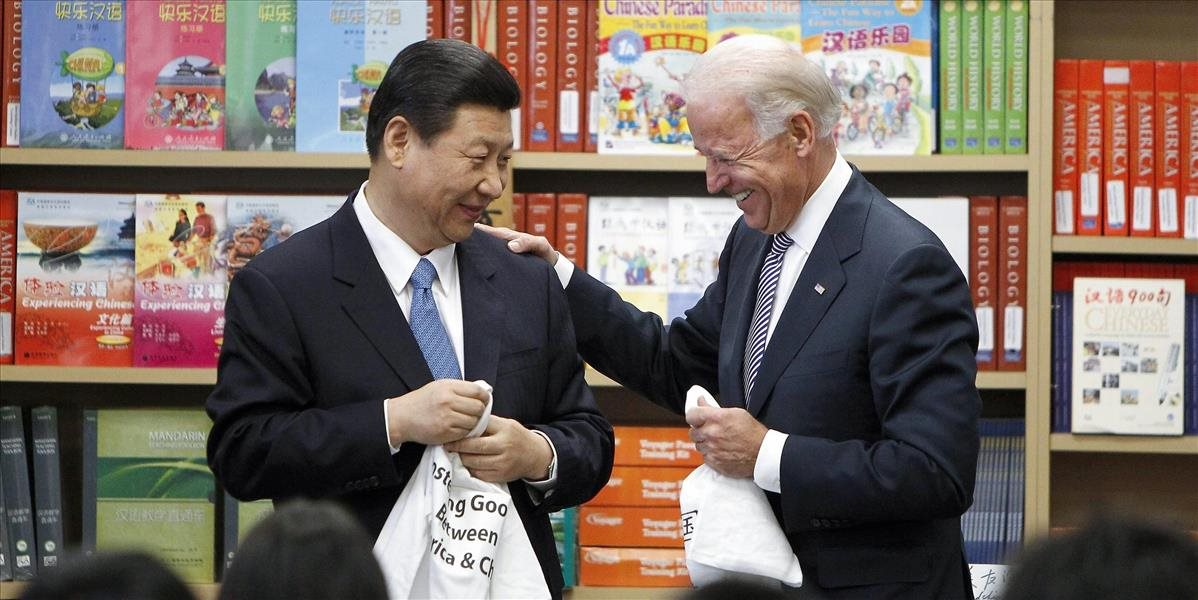 Začal sa virtuálny summit prezidentov USA a Číny