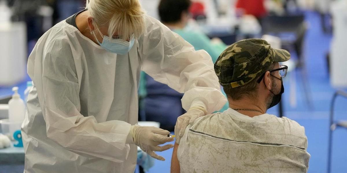 V Česku vyhodili 120-tisíc dávok vakcíny proti koronavírusu