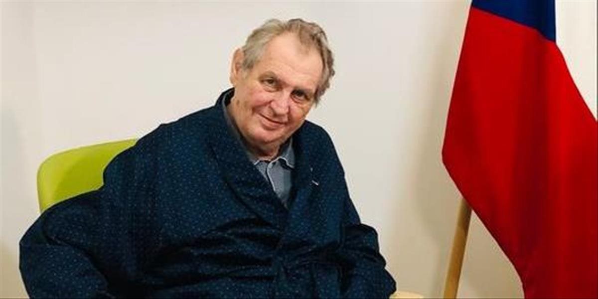 Miloš Zeman by mal zostať pod dozorom lekárov