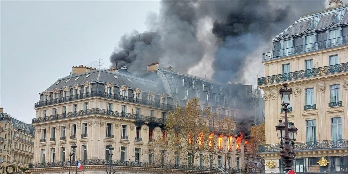 VIDEO: V centre Paríža vypukol požiar. Zasahuje vyše 100 hasičov