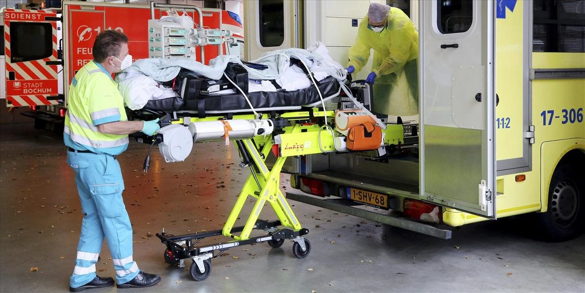 V Holandsku zatvorili tretinu operačných sál. Pacientov s COVID-19 vozia do Nemecka