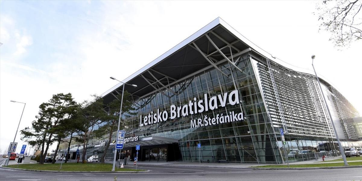 Lockdown neovplyvní prevádzku bratislavského letiska. Cestujúci by sa však mali mať na pozore!