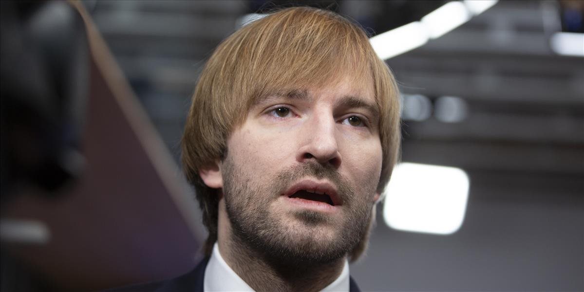 Český minister zdravotníctva skončil v karanténe. Mal pozitívny test na koronavírus
