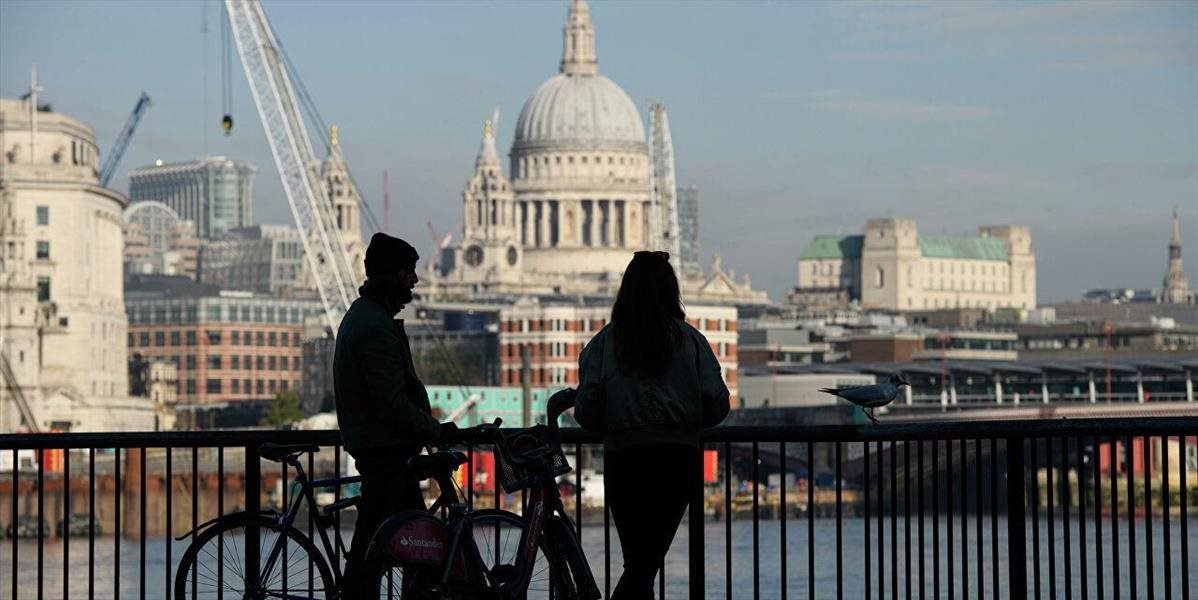 Britské ministerstvo zahraničných vecí je znepokojené právami homosexuálov a Navaľného v Rusku