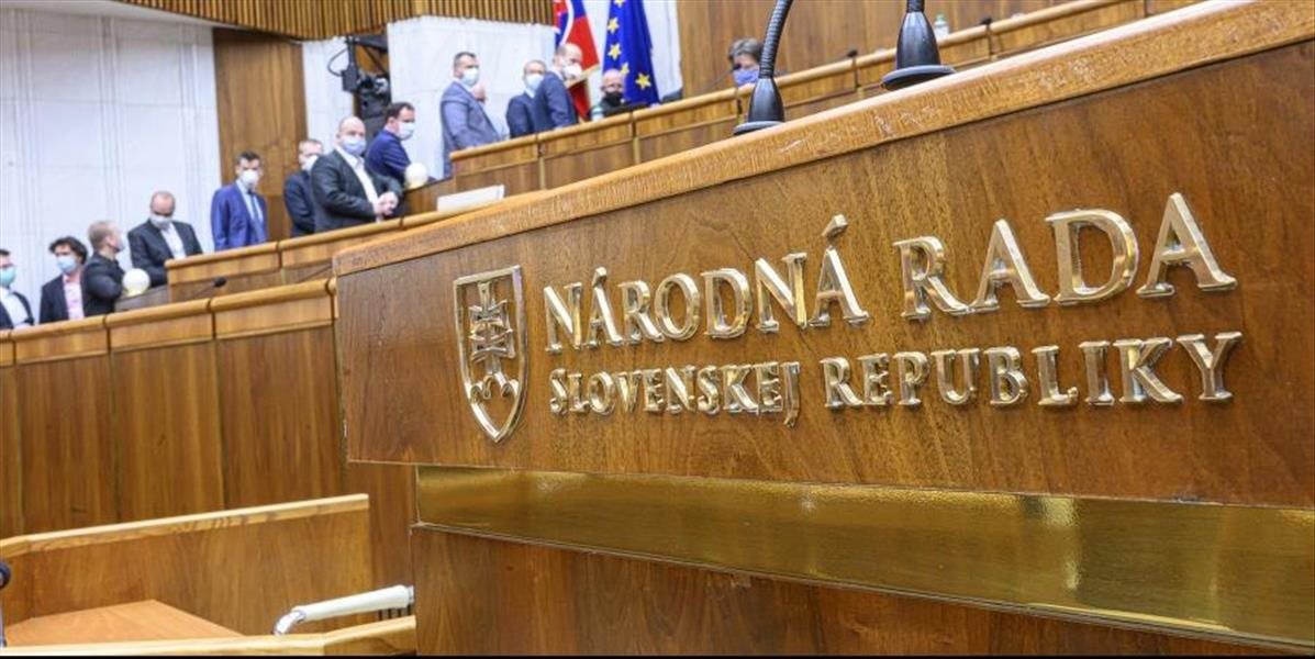 Poslanci dnes budú voliť komisárov pre deti a pre osoby so zdravotným postihnutím