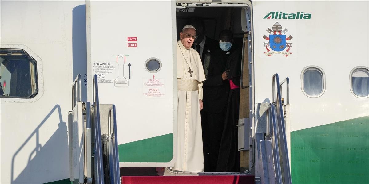 Pápež František navštívil migrantov na Cypre. Podmienky v táboroch prirovnal ku koncentrákom!