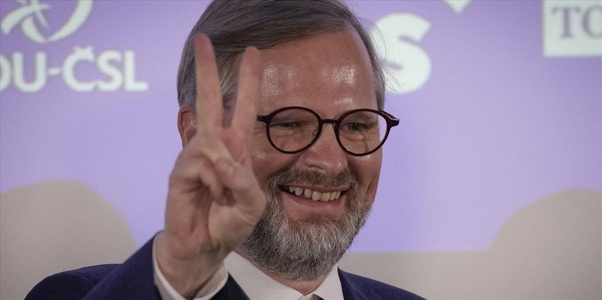 Nová česká vláda zmietla zo stola navrhované povinné očkovanie seniorov