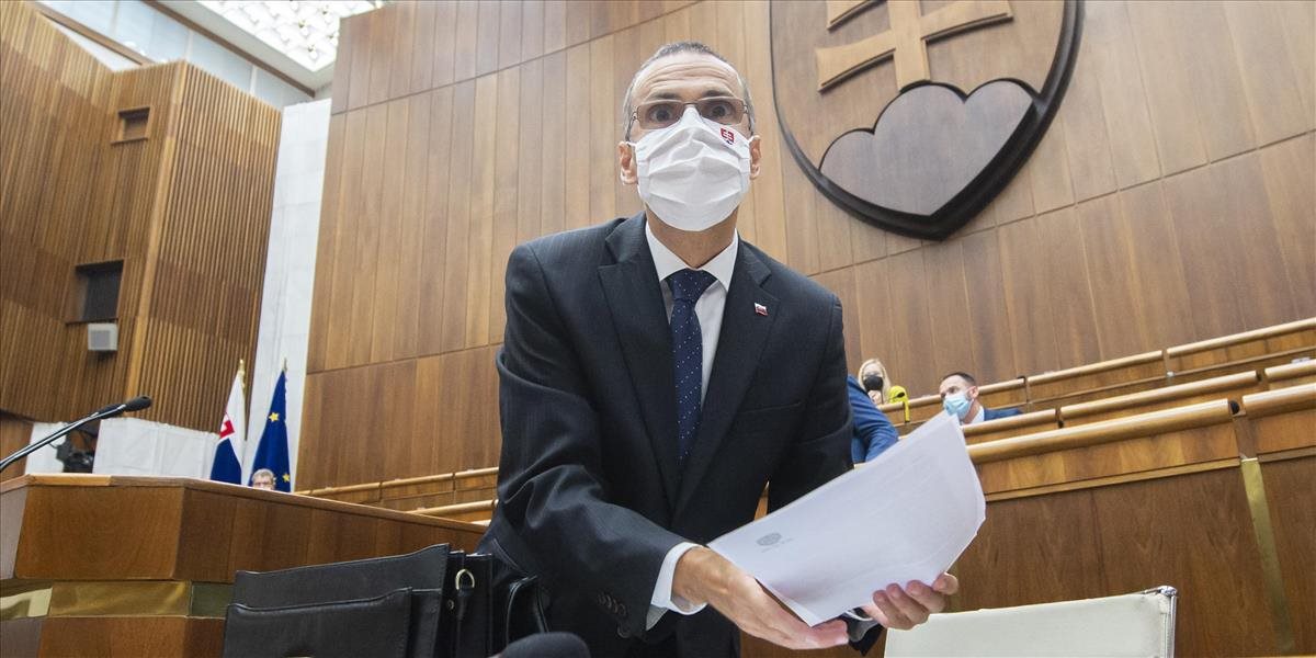 Generálny prokurátor Žilinka dá preveriť zákonnosť rozhodnutia o zadržaní záchranárov